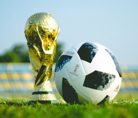 开云体育直播-2026世界杯E组巅峰对决，墨西哥风暴横扫日本，梅西王者归来闪耀全场