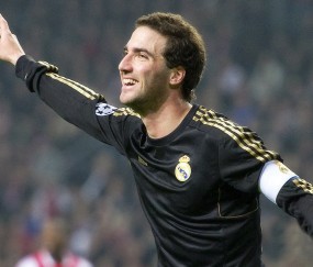 开云平台-詹姆斯末节狂飙，浙江队逆转带走勇士