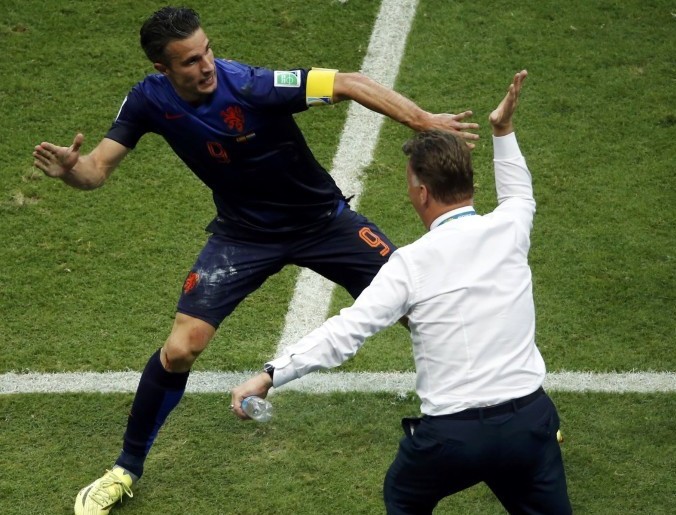 葡萄牙横扫克罗地亚，范佩西统治全场