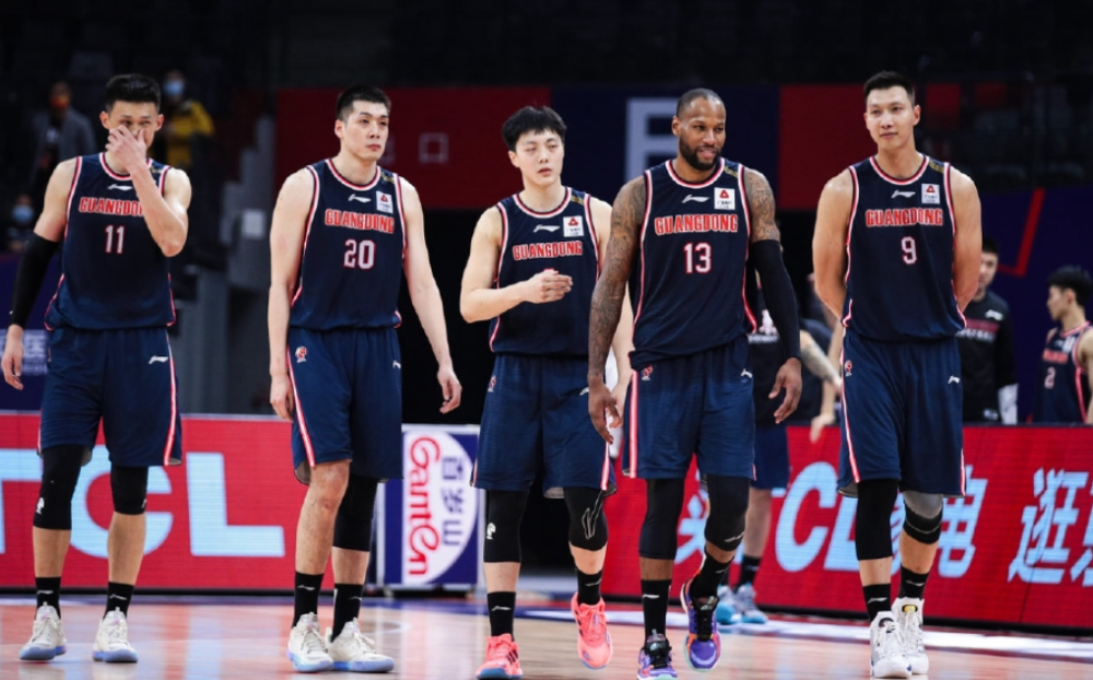 热那亚队员集体爆发，赢得重要胜利