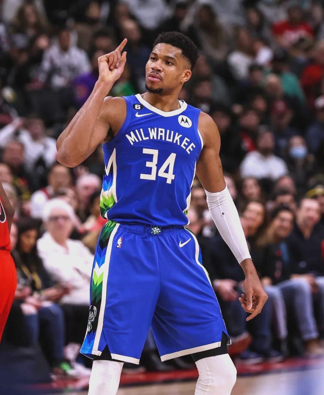 江苏队逆转76人，字母哥高光表现