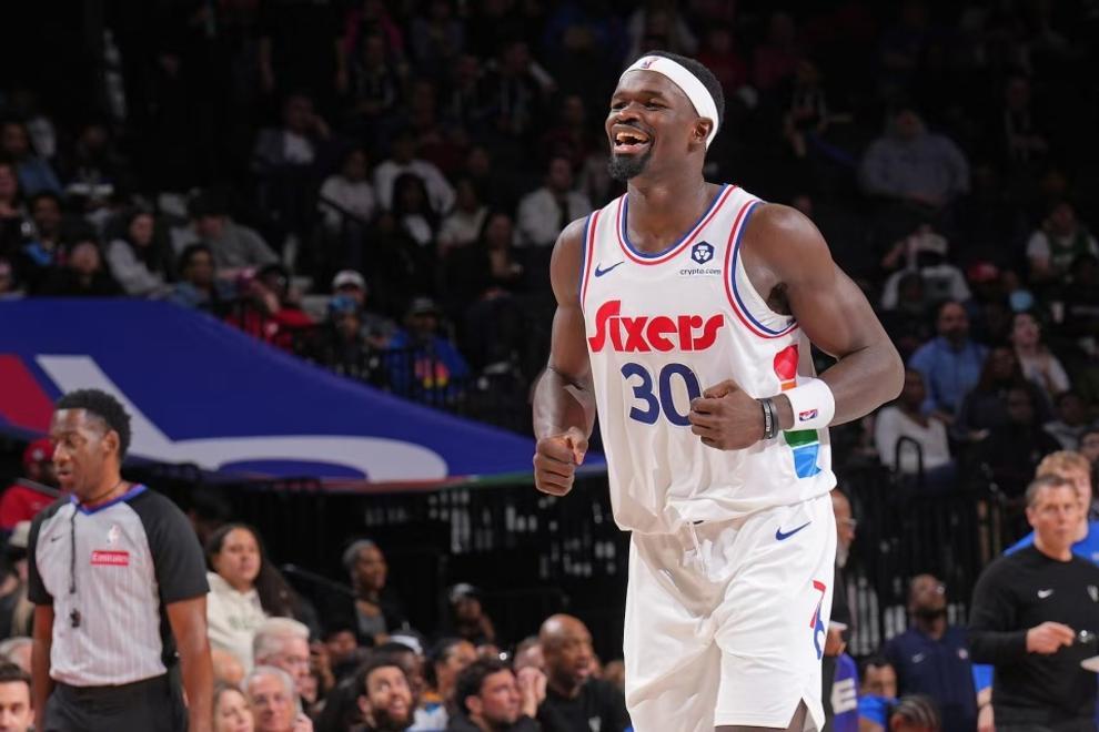 江苏队逆转76人，字母哥高光表现